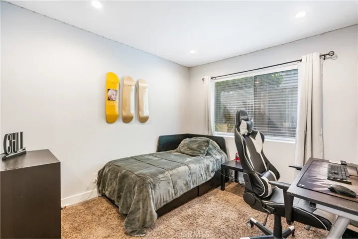 18316 Hatteras Street 5, Tarzana, California 91356