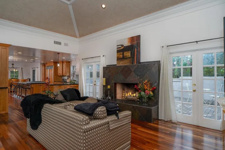 16875 Camino Lago De Cristal, San Diego, California 92067