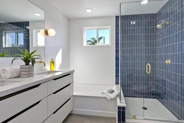 4204 Albatross Dr, San Diego, California 92103