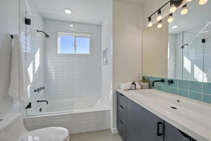 4204 Albatross Dr, San Diego, California 92103