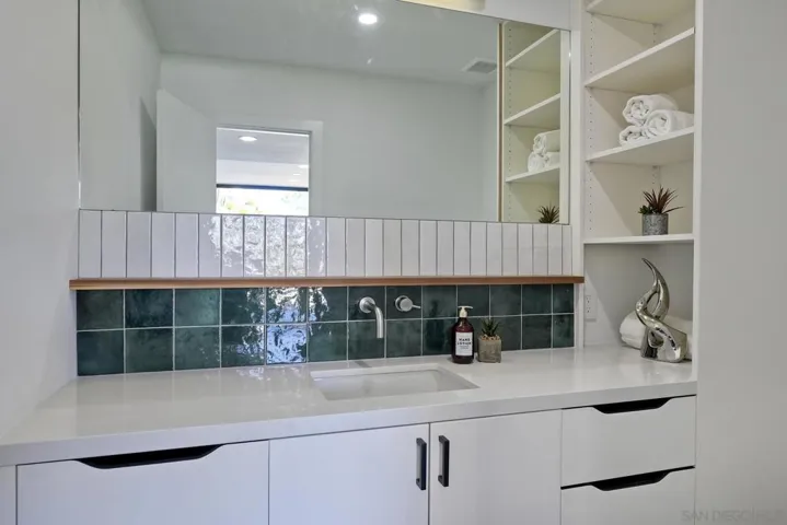 4204 Albatross Dr, San Diego, California 92103