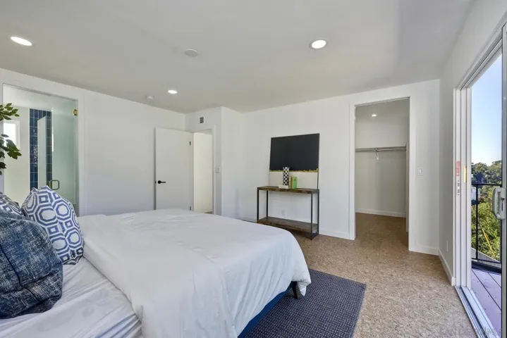 4204 Albatross Dr, San Diego, California 92103