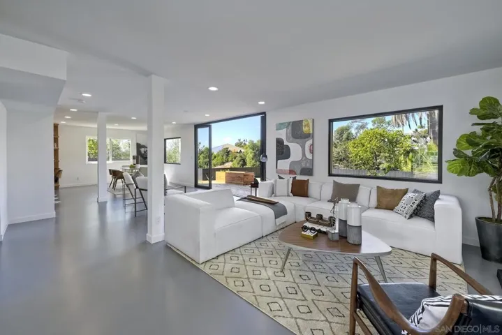 4204 Albatross Dr, San Diego, California 92103