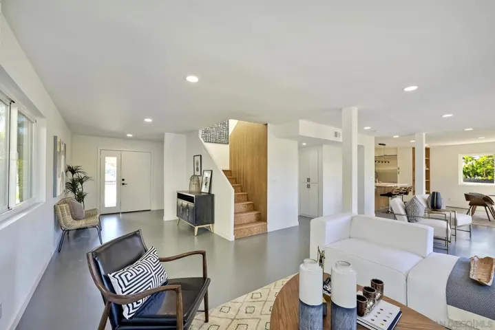 4204 Albatross Dr, San Diego, California 92103