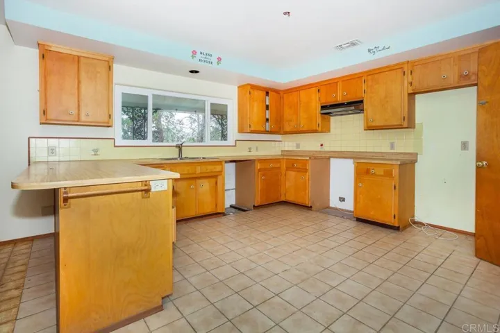 733 51 Virginia Place, San Marcos, California 92078
