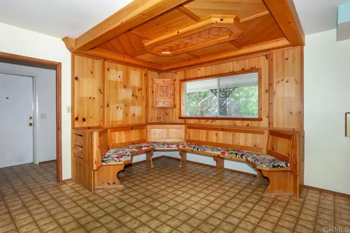 733 51 Virginia Place, San Marcos, California 92078