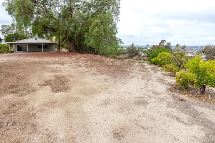 733 51 Virginia Place, San Marcos, California 92078