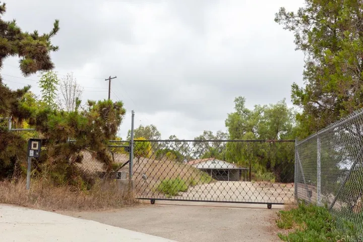 733 51 Virginia Place, San Marcos, California 92078