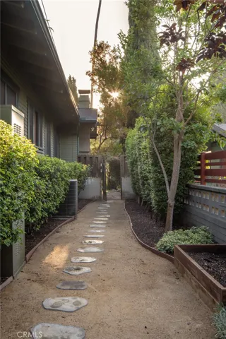 1415 Palm Terrace, Pasadena, California 91104