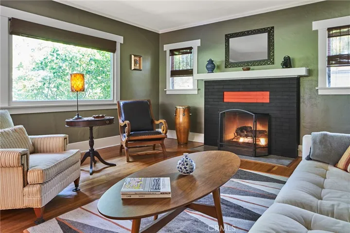 1415 Palm Terrace, Pasadena, California 91104