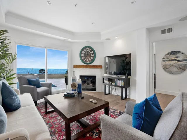 21746 Wesley Drive 1, Laguna Beach, California 92651