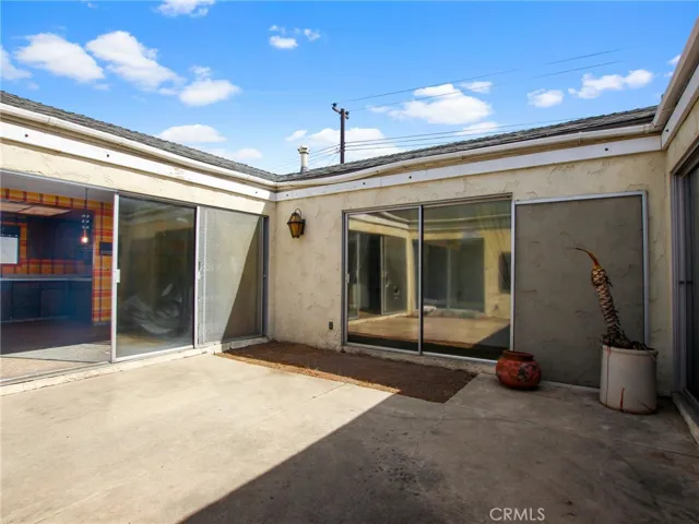 16342 Gentry Lane, Huntington Beach, California 92647