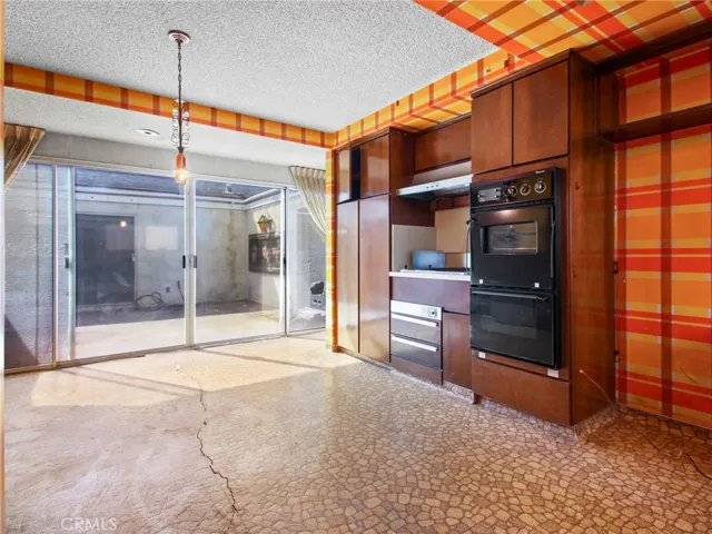 16342 Gentry Lane, Huntington Beach, California 92647