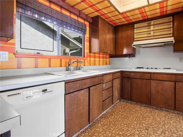 16342 Gentry Lane, Huntington Beach, California 92647