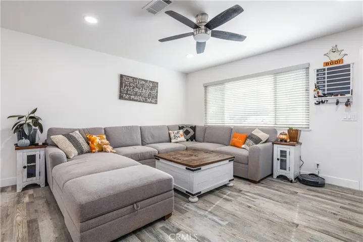 278 Escondido Way, Shandon, California 93461