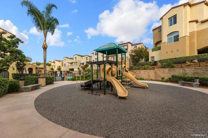 502 Almond Rd, San Marcos, California 92078
