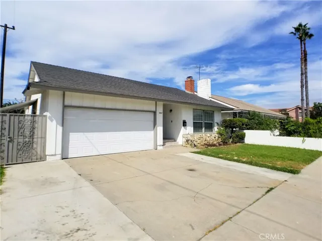 21807 Lostine Avenue, Carson, California 90745