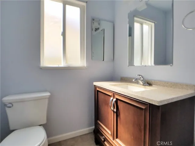 21807 Lostine Avenue, Carson, California 90745