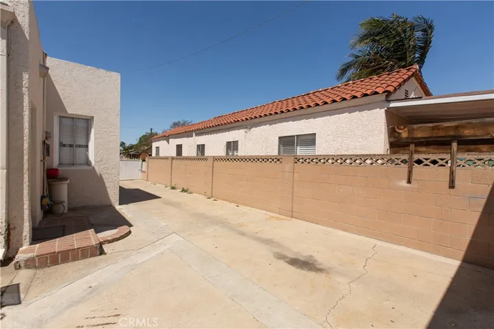 2039 S Hickory Street, Santa Ana, California 92707