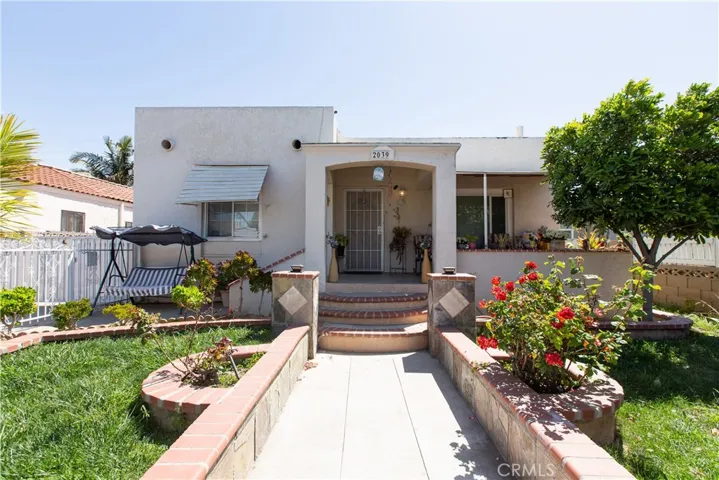 2039 S Hickory Street, Santa Ana, California 92707