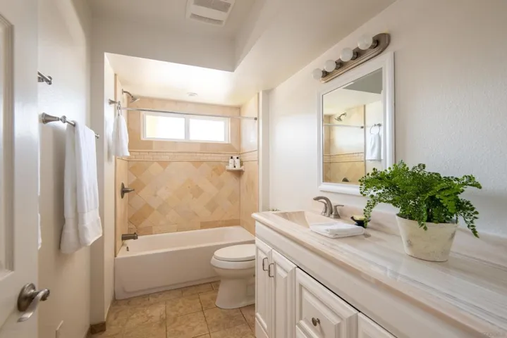 1408 Wilbur Ave, San Diego, California 92109
