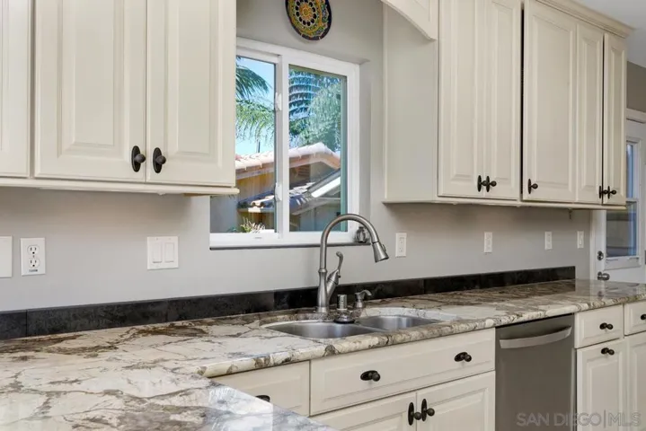 2331 Dunstan St, Oceanside, California 92054
