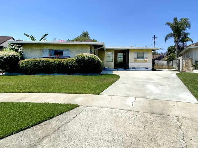 10503 Newville Avenue, Downey, California 90241