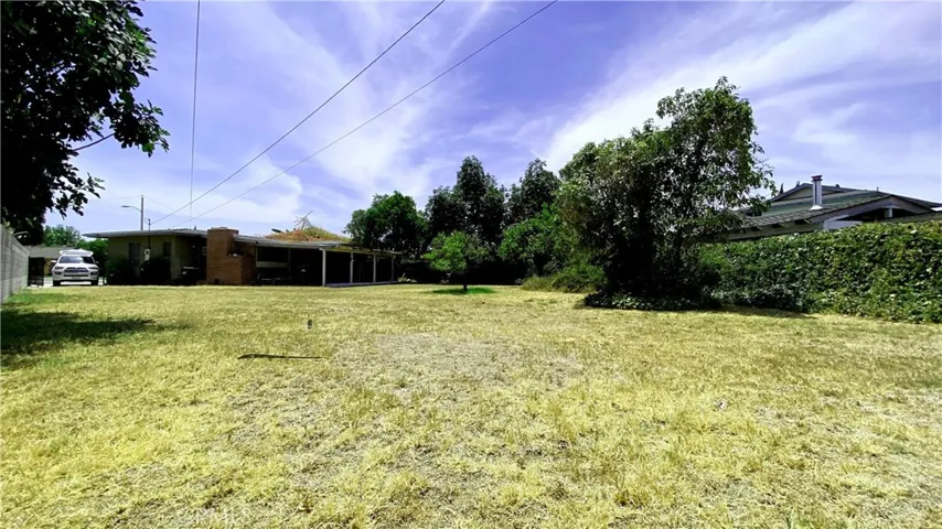 10503 Newville Avenue, Downey, California 90241