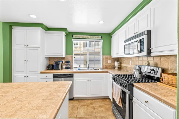 15881 Birdfeeder Lane, Chino, California 91708