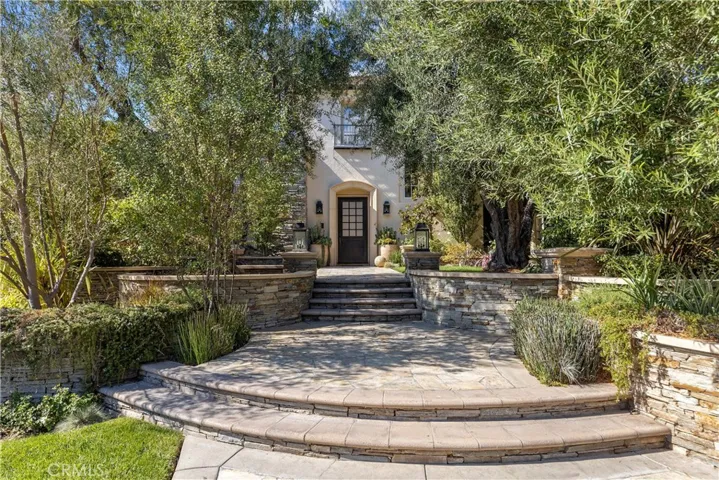 Italian stone on entry way and outside veranda and stairs.