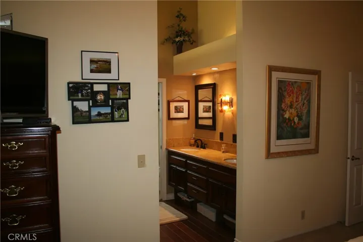 219 Via La Paz, San Luis Obispo, California 93401