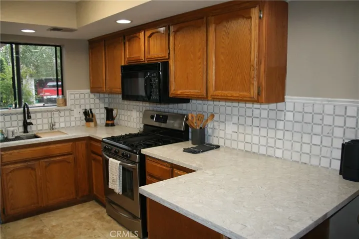 219 Via La Paz, San Luis Obispo, California 93401