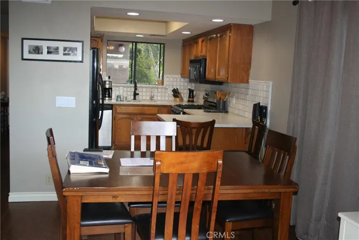 219 Via La Paz, San Luis Obispo, California 93401
