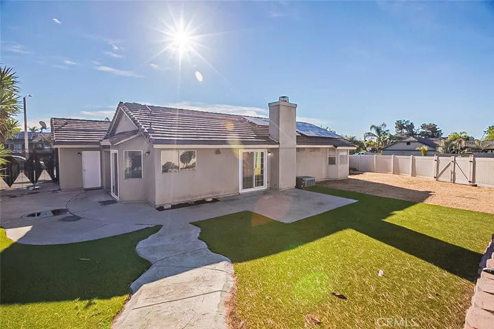 938 N Elmwood Avenue, Rialto, California 92376