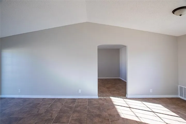 938 N Elmwood Avenue, Rialto, California 92376