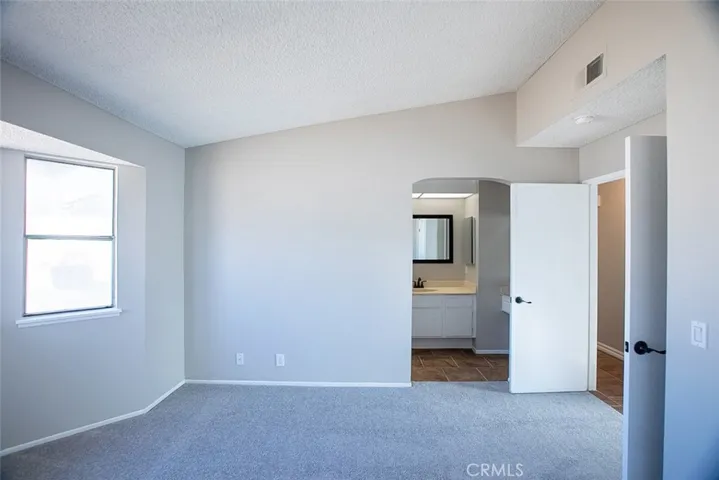 938 N Elmwood Avenue, Rialto, California 92376