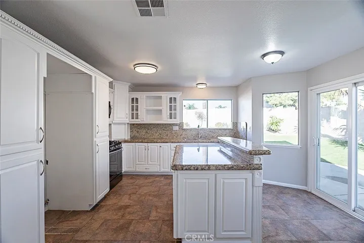 938 N Elmwood Avenue, Rialto, California 92376