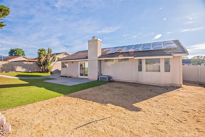 938 N Elmwood Avenue, Rialto, California 92376