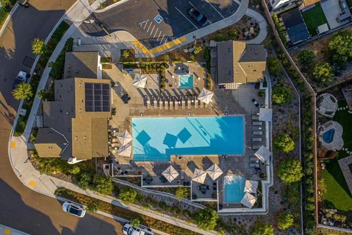 8898 Trailridge Avenue, Santee, California 92071