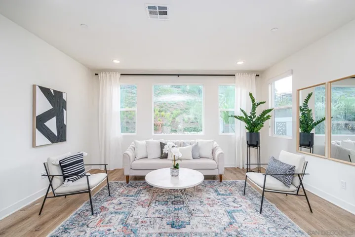 8898 Trailridge Avenue, Santee, California 92071