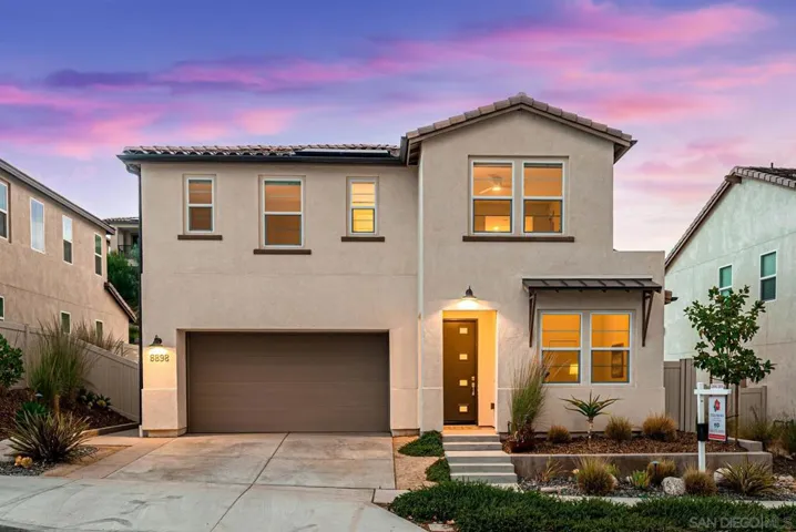 8898 Trailridge Avenue, Santee, California 92071