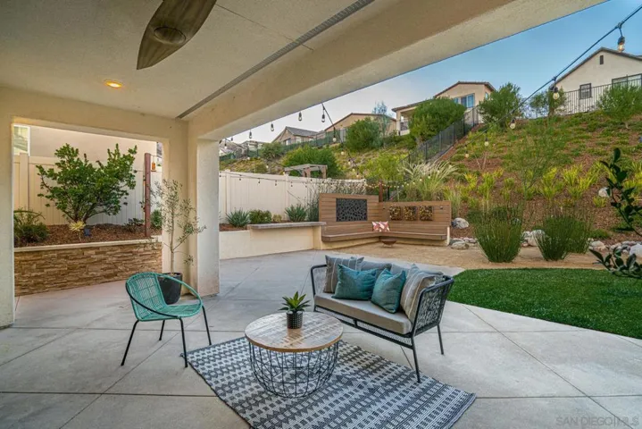 8898 Trailridge Avenue, Santee, California 92071
