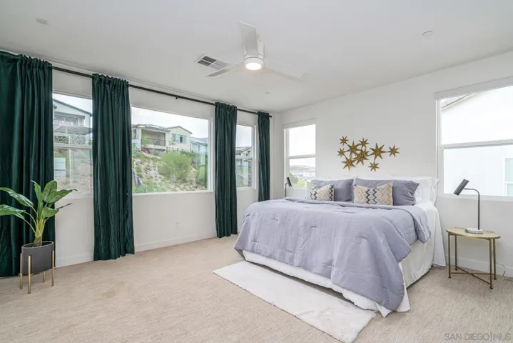 8898 Trailridge Avenue, Santee, California 92071