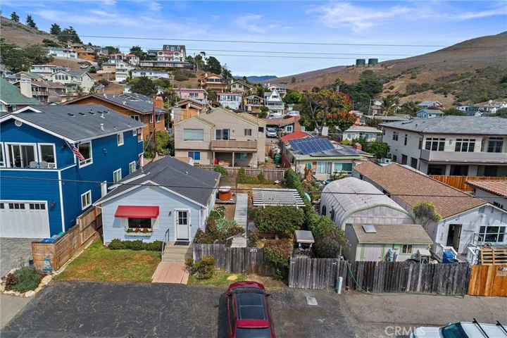 2871 Ocean Boulevard, Cayucos, California 93430