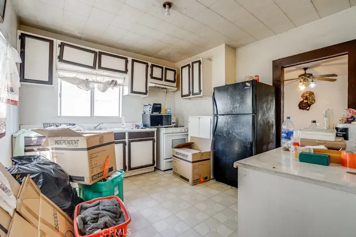 648 E 24th Street, Los Angeles, California 90011