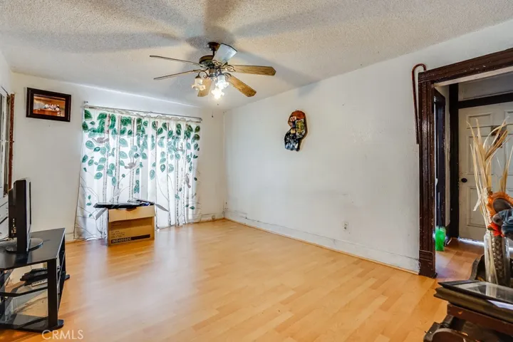 648 E 24th Street, Los Angeles, California 90011