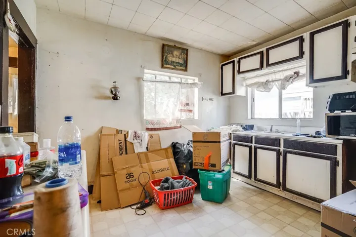 648 E 24th Street, Los Angeles, California 90011