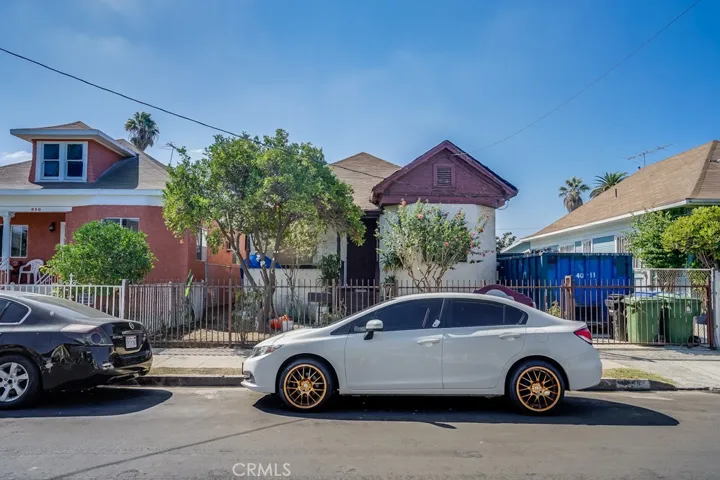 648 E 24th Street, Los Angeles, California 90011