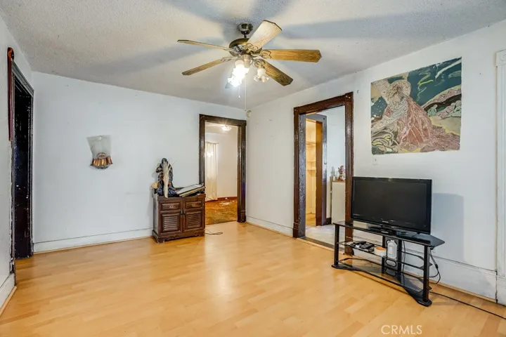 648 E 24th Street, Los Angeles, California 90011