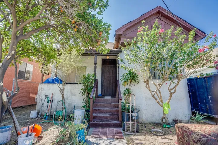 648 E 24th Street, Los Angeles, California 90011